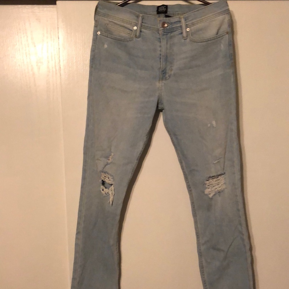 BDG light wash destructed skinny jean